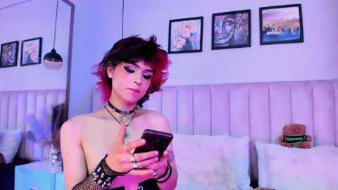 Tracy  online show from 05-27-26, 01:57