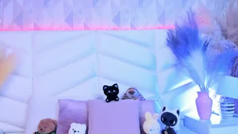 Snapshot of tracy_lee_ chatting on 07-12-26, 12:40 Tracy online show from 07-12-26, 12:40