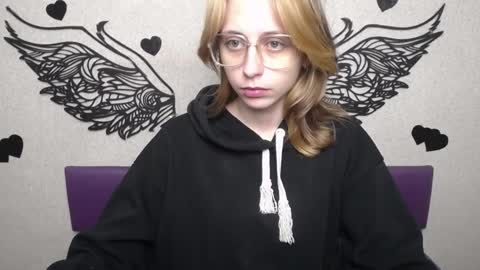 TracyLeeBB online show from 11-16-25, 12:00