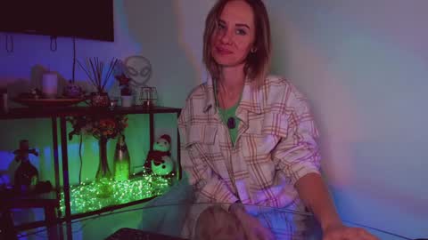 Snapshot of trafka_murafka chatting on 01-15-25, 12:30 Hey my name is Kiri Kiri online show from 01-15-25, 12:30