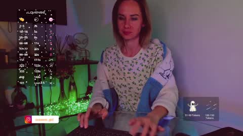 Snapshot of trafka_murafka chatting on 01-18-25, 11:11 Hey my name is Kiri Kiri online show from 01-18-25, 11:11