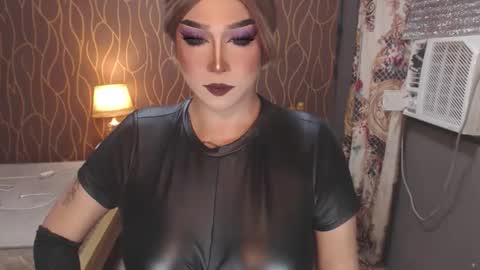 Snapshot of trandomsts chatting on 03-04-26, 01:55 DOM irish online show from 03-04-26, 01:55