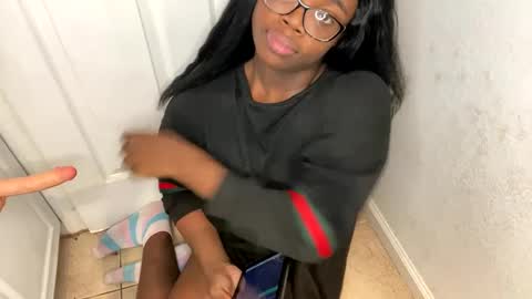 TransDomme Omi online show from 10-01-25, 03:12