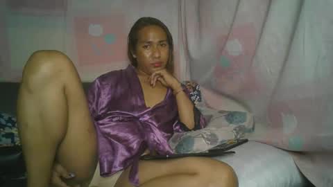 Snapshot of transhottie28 chatting on 02-21-25, 02:06 transhottie28 online show from 02-21-25, 02:06