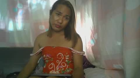 Snapshot of transhottie28 chatting on 02-24-25, 12:30 transhottie28 online show from 02-24-25, 12:30