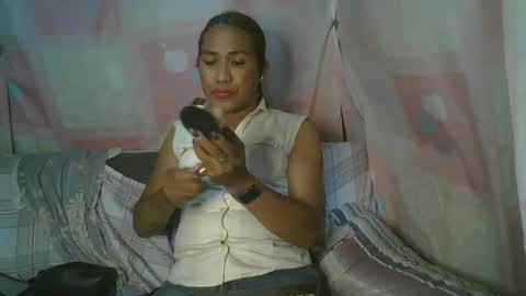 Snapshot of transhottie28 chatting on 02-27-25, 10:15 transhottie28 online show from 02-27-25, 10:15