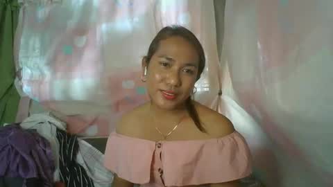 Snapshot of transhottie28 chatting on 03-02-25, 05:33 transhottie28 online show from 03-02-25, 05:33