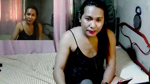 Snapshot of transhottie28 chatting on 09-25-25, 01:20 transhottie28 online show from 09-25-25, 01:20