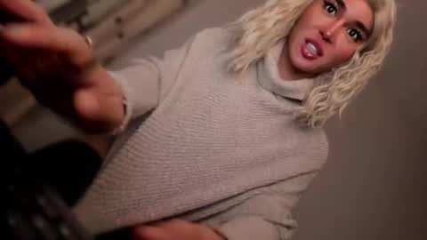 ALMIGHTY GODDESS VALENTINA online show from 10-21-25, 01:06