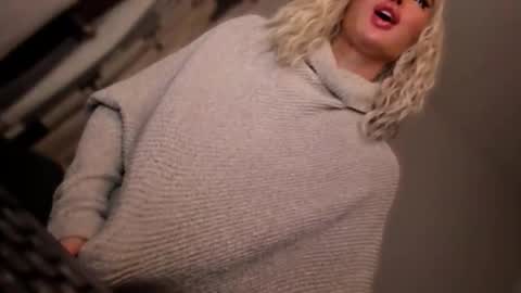 ALMIGHTY GODDESS VALENTINA online show from 10-22-25, 12:33