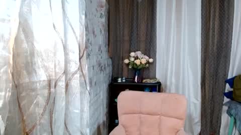 Snapshot of transsucker16 chatting on 12-16-24, 12:16 aileen online show from 12-16-24, 12:16