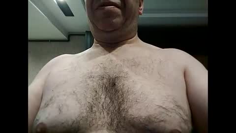 Snapshot of trapper727272 chatting on 01-31-25, 08:33 Big Head Cock online show from 01-31-25, 08:33