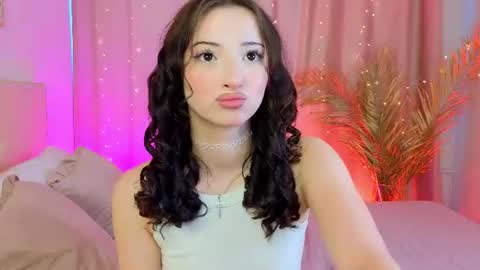 Snapshot of traqstreams chatting on 06-11-26, 02:59 Ariana online show from 06-11-26, 02:59