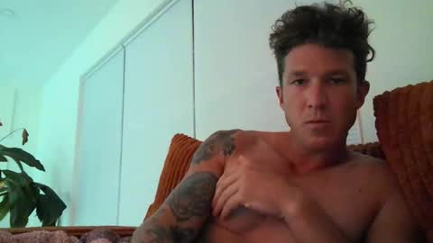 Snapshot of trash_man1989 chatting on 11-30-25, 01:09 trash_man1989 online show from 11-30-25, 01:09