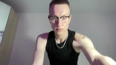 Travis online show from 04-07-26, 09:21