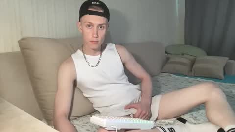 Travis online show from 05-13-26, 09:28