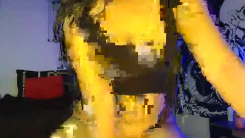 travisandnina online show from 12-03-25, 04:27