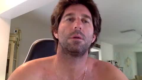 TravisKenn online show from 11-05-25, 07:47