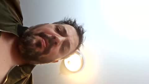 traxxxman1 online show from 09-29-25, 02:49