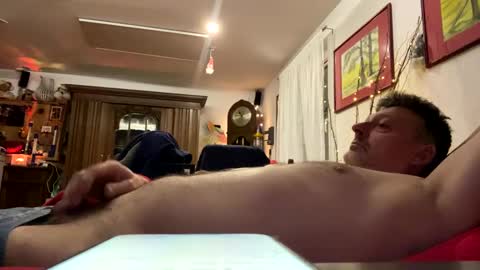 trebgeis1 online show from 02-16-25, 09:48