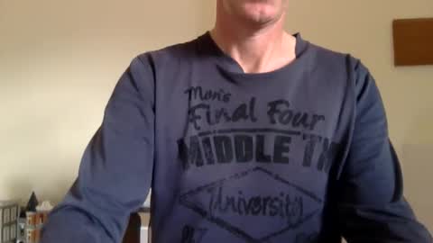 Snapshot of trebo00788 chatting on 10-19-25, 08:04 trebo00788 online show from 10-19-25, 08:04