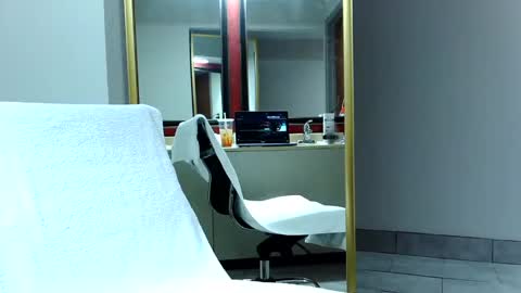 TreeBurner1 online show from 11-18-25, 07:18