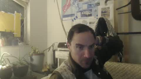 TreeHugger queer online show from 12-02-25, 07:03