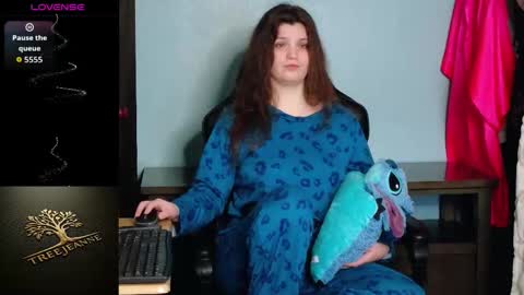 TreeJeanne online show from 03-11-26, 01:55