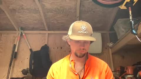 Snapshot of treeman817 chatting on 06-19-26, 12:26 treeman817 online show from 06-19-26, 12:26