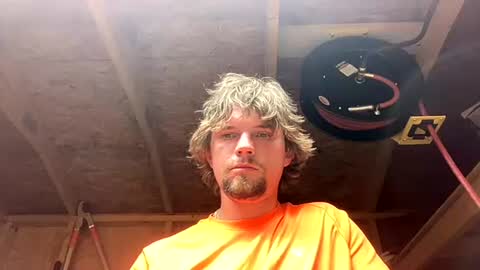 Snapshot of treeman817 chatting on 08-02-26, 12:42 treeman817 online show from 08-02-26, 12:42