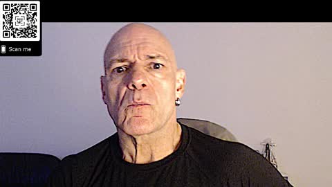 Snapshot of treimann chatting on 10-15-25, 04:29 Thorcci online show from 10-15-25, 04:29