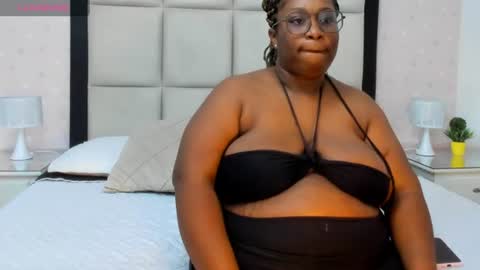 Treisy Vixen big ass online show from 06-30-26, 04:24