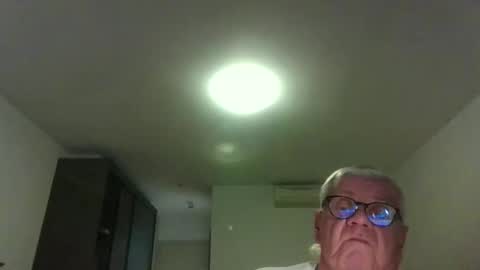 Snapshot of trekbeestje1 chatting on 12-02-25, 05:08 trekbeestje online show from 12-02-25, 05:08