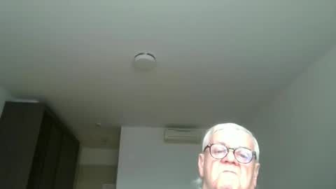 Snapshot of trekbeestje1 chatting on 12-03-25, 01:20 trekbeestje online show from 12-03-25, 01:20