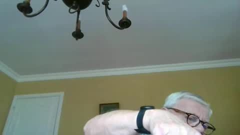 Snapshot of trekbeestje1 chatting on 05-19-26, 07:37 trekbeestje online show from 05-19-26, 07:37
