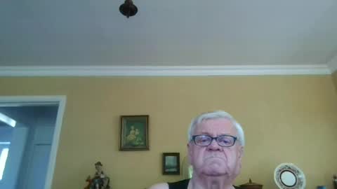 Snapshot of trekbeestje1 chatting on 07-12-26, 06:26 trekbeestje online show from 07-12-26, 06:26