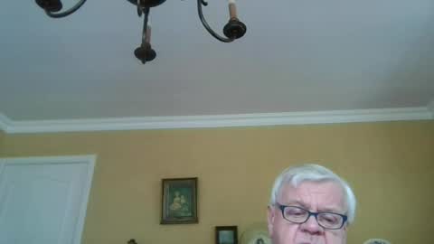 Snapshot of trekbeestje1 chatting on 07-23-26, 07:28 trekbeestje online show from 07-23-26, 07:28