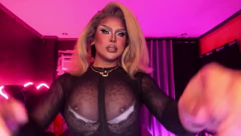 Jade online show from 11-07-25, 02:33