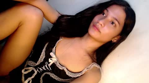 STEPHANiE online show from 12-16-25, 01:38