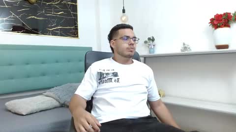 TREVOR  online show from 02-11-26, 03:33