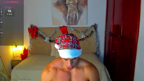 Snapshot of trevor_vinc chatting on 12-06-24, 01:00 trevor online show from 12-06-24, 01:00