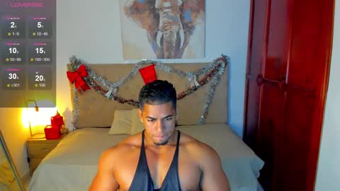 Snapshot of trevor_vinc chatting on 12-07-24, 12:56 trevor online show from 12-07-24, 12:56