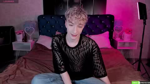 TrevorBenson online show from 11-06-25, 03:18