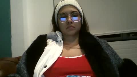 triana_bell online show from 12-01-25, 01:32