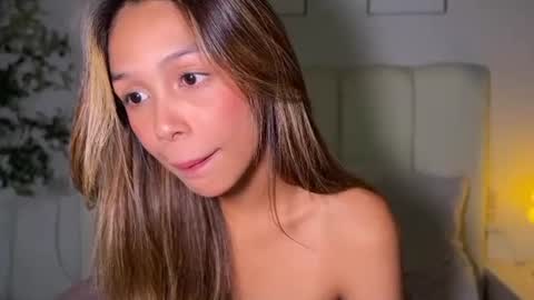 Snapshot of triana_ortega chatting on 07-08-26, 09:19 Triana online show from 07-08-26, 09:19