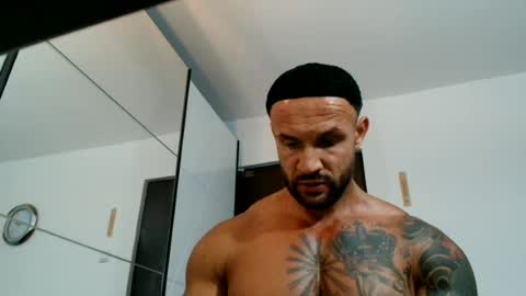 Snapshot of tridentmuscles chatting on 06-08-26, 11:21 tridentmuscles online show from 06-08-26, 11:21