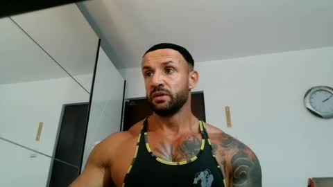 Snapshot of tridentmuscles chatting on 06-10-26, 11:09 tridentmuscles online show from 06-10-26, 11:09