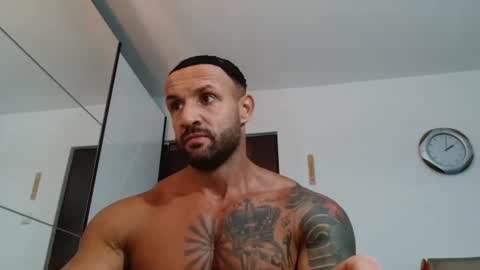 Snapshot of tridentmuscles chatting on 06-15-26, 11:01 tridentmuscles online show from 06-15-26, 11:01