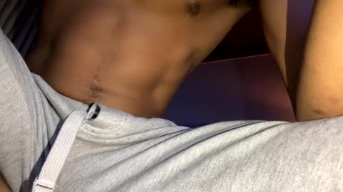 Snapshot of trillahung chatting on 12-17-24, 04:45 WapBopper online show from 12-17-24, 04:45