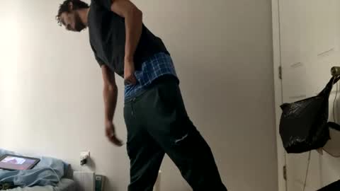 Snapshot of trillahung chatting on 12-28-24, 05:03 WapBopper online show from 12-28-24, 05:03